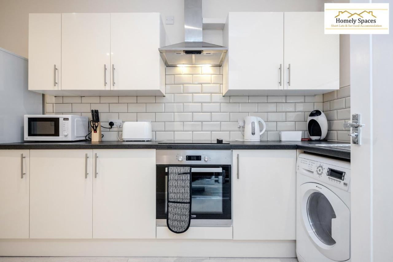 Bedford Hospital Victoria Apartments A And B By Homely Spaces Short Lets & Serviced Accommodation ภายนอก รูปภาพ
