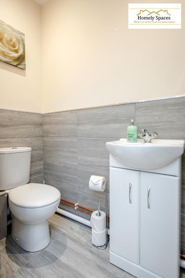 Bedford Hospital Victoria Apartments A And B By Homely Spaces Short Lets & Serviced Accommodation ภายนอก รูปภาพ